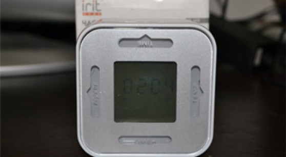 Сбрасываются часы–будильник Irit