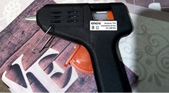 Опасный клеевой пистолет